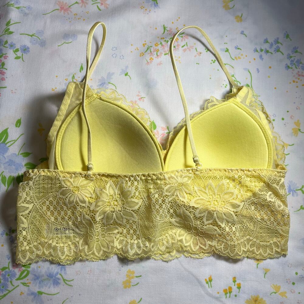Two NEW Large Lace Bralettes - Picture 3 of 9